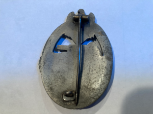 Backside of Frank & Reif's German WWII Panzer Assault Badge