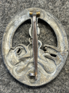 Anti-Partisan Badge back